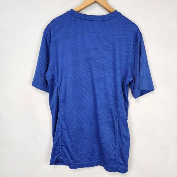 MLB Mens Chicago Cubs Baseball TX3 Cool Performance Shirt M genuine merchandise - Picture 2 of 7